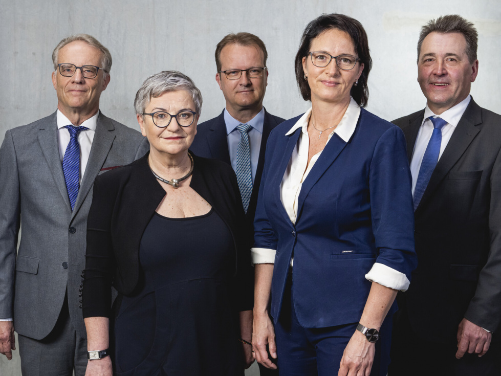 Kundenbetreuung der Thüringer Aufbaubank (auf dem Bild sehen Sie fünf Mitglieder des Beratungsteams)